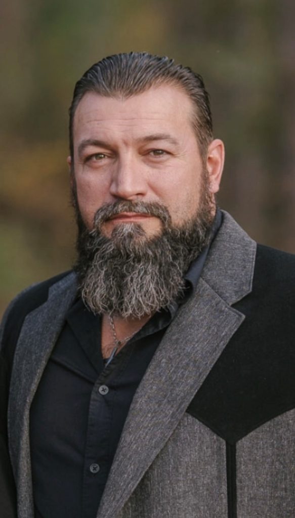 headshot of Pastor Joey Castleberry